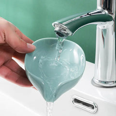 Plastic Soap Dish and Folding Basin Set for Home Use